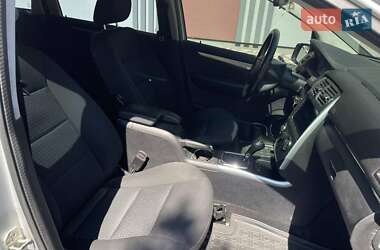 Хэтчбек Mercedes-Benz B-Class 2010 в 