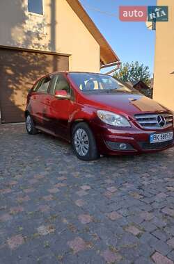 Mercedes-Benz B-Class 2011 Mercedes-Benz B-Class 2011