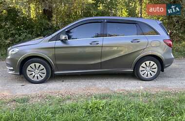 Хэтчбек Mercedes-Benz B-Class 2015 в 