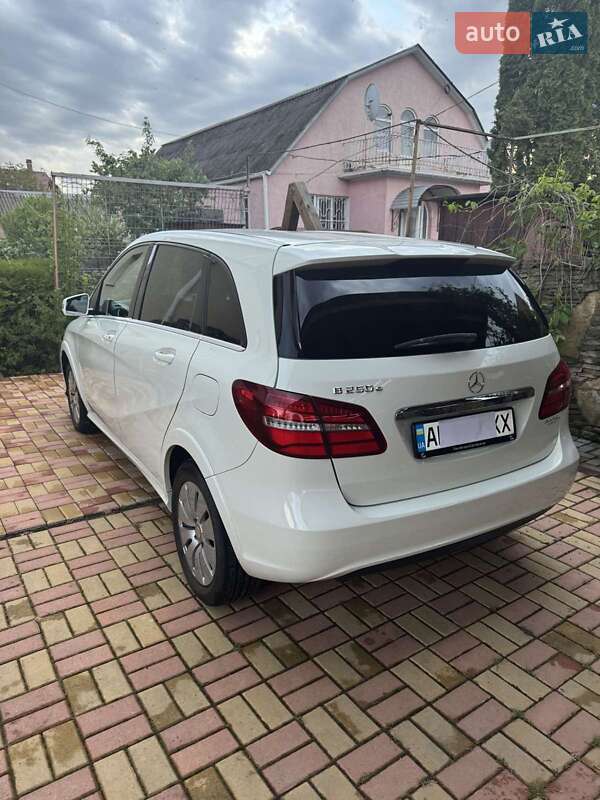 Хетчбек Mercedes-Benz B-Class 2016 в Вінниці