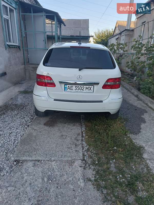Хэтчбек Mercedes-Benz B-Class 2011 в Днепре фото 5 Хэтчбек Mercedes-Benz B-Class 2011 в Днепре