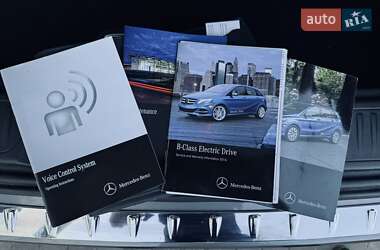 Хетчбек Mercedes-Benz B-Class 2015 в 