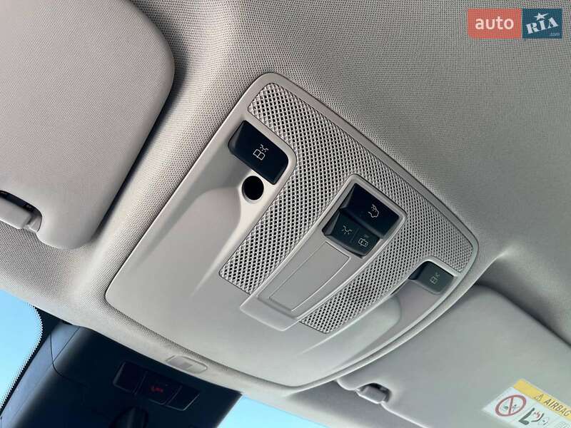 Хэтчбек Mercedes-Benz B-Class 2017 в Львове