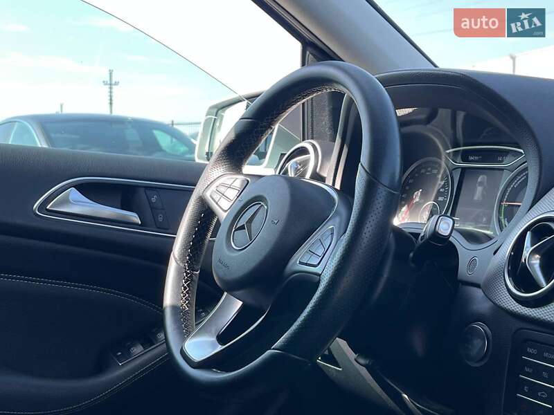 Хэтчбек Mercedes-Benz B-Class 2017 в Львове