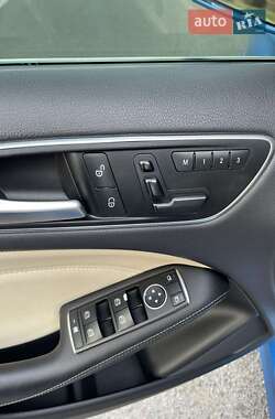 Хэтчбек Mercedes-Benz B-Class 2014 в 