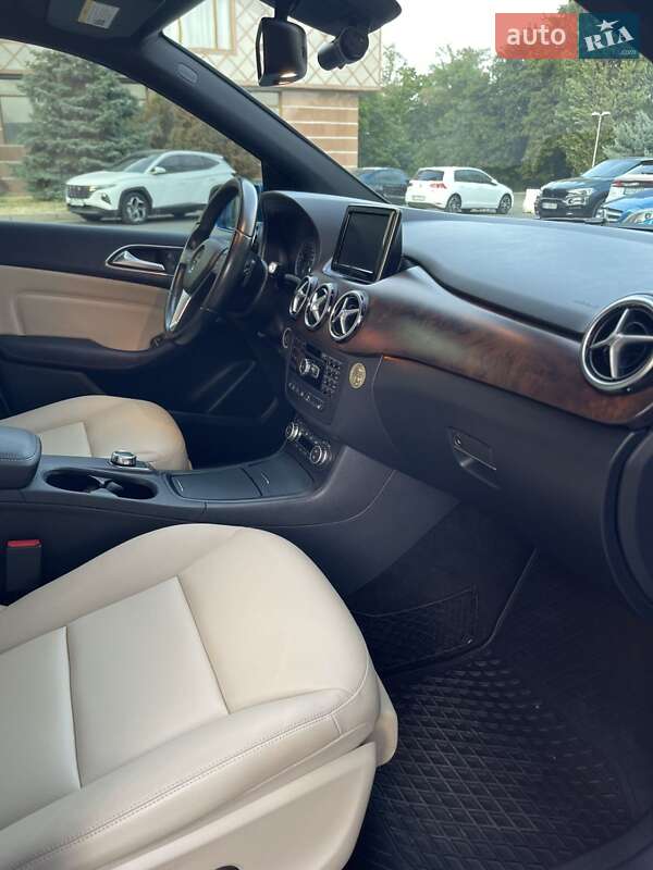 Хэтчбек Mercedes-Benz B-Class 2014 в Одессе фото 34 Хэтчбек Mercedes-Benz B-Class 2014 в Одессе