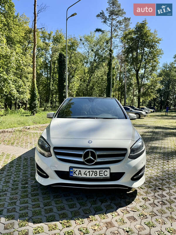 Mercedes-Benz B-Class 2015