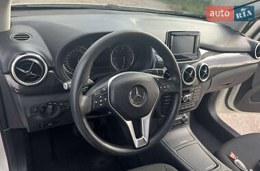 Хэтчбек Mercedes-Benz B-Class 2014 в 
