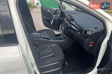 Хэтчбек Mercedes-Benz B-Class 2014 в 