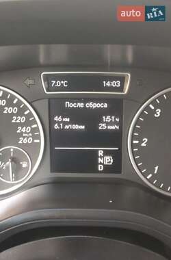 Хэтчбек Mercedes-Benz B-Class 2013 в 