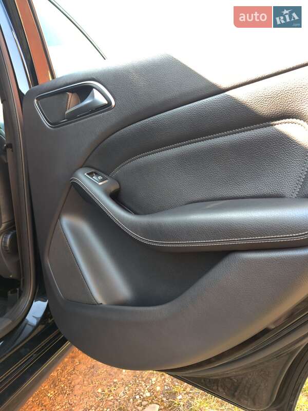 Хэтчбек Mercedes-Benz B-Class 2013 в Черновцах