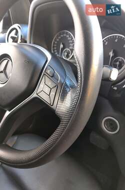 Хэтчбек Mercedes-Benz B-Class 2013 в 