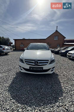 Хэтчбек Mercedes-Benz B-Class 2017 в 