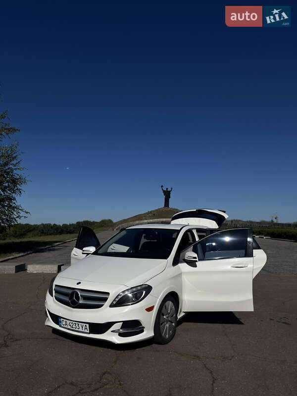 Хэтчбек Mercedes-Benz B-Class 2014 в Черкассах