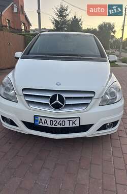 Хэтчбек Mercedes-Benz B-Class 2008 в 
