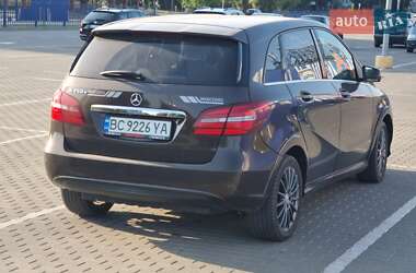 Хэтчбек Mercedes-Benz B-Class 2016 в 