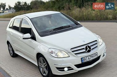 Mercedes-Benz B-Class 2011