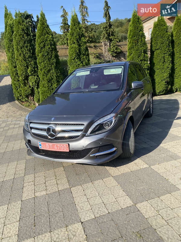 Хэтчбек Mercedes-Benz B-Class 2014 в Ужгороде фото 2 Хэтчбек Mercedes-Benz B-Class 2014 в Ужгороде