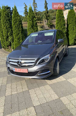Хэтчбек Mercedes-Benz B-Class 2014 в 