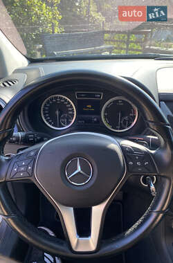 Хэтчбек Mercedes-Benz B-Class 2014 в 