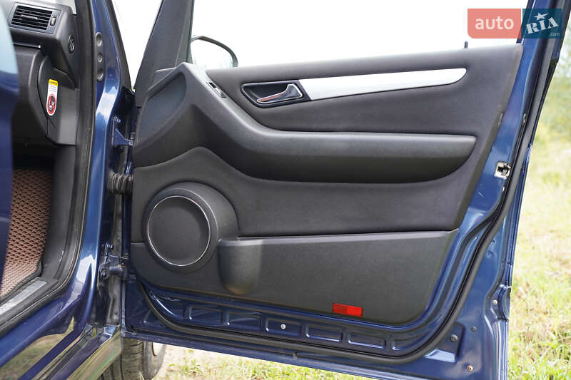 Хетчбек Mercedes-Benz B-Class 2006 в Івано-Франківську фото 47 Хетчбек Mercedes-Benz B-Class 2006 в Івано-Франківську