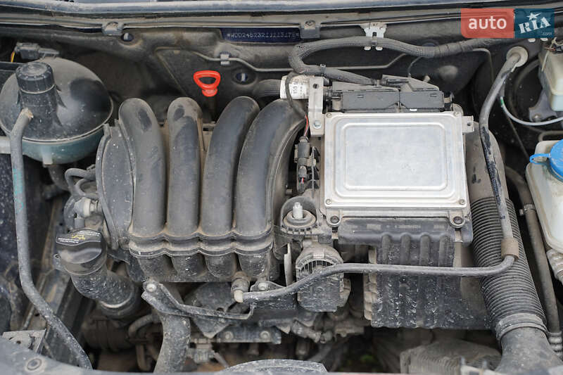 Хетчбек Mercedes-Benz B-Class 2006 в Івано-Франківську фото 60 Хетчбек Mercedes-Benz B-Class 2006 в Івано-Франківську