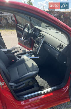 Хэтчбек Mercedes-Benz B-Class 2009 в 