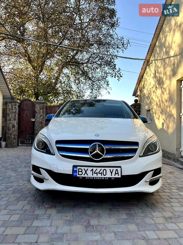 Хетчбек Mercedes-Benz B-Class 2015 в Хмельницькому