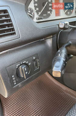 Хэтчбек Mercedes-Benz B-Class 2008 в 