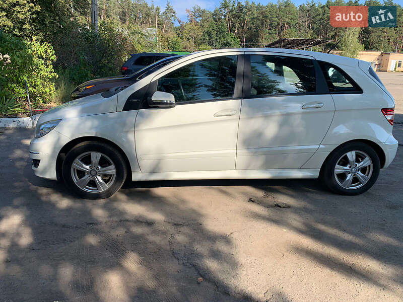 Хэтчбек Mercedes-Benz B-Class 2010 в Киеве