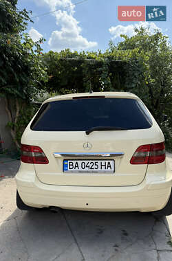 Хэтчбек Mercedes-Benz B-Class 2008 в 