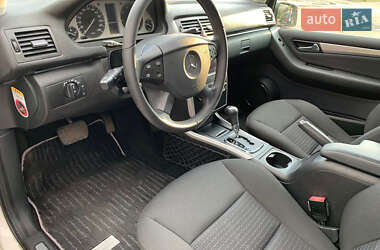 Хэтчбек Mercedes-Benz B-Class 2010 в 