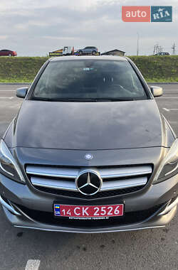 Хэтчбек Mercedes-Benz B-Class 2016 в 