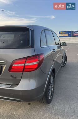 Хэтчбек Mercedes-Benz B-Class 2016 в 