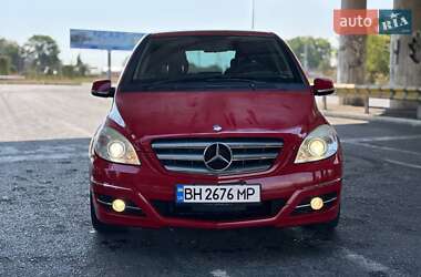 Хэтчбек Mercedes-Benz B-Class 2009 в 
