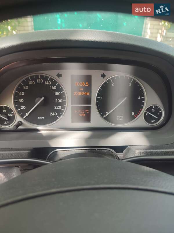 Хэтчбек Mercedes-Benz B-Class 2010 в Киеве