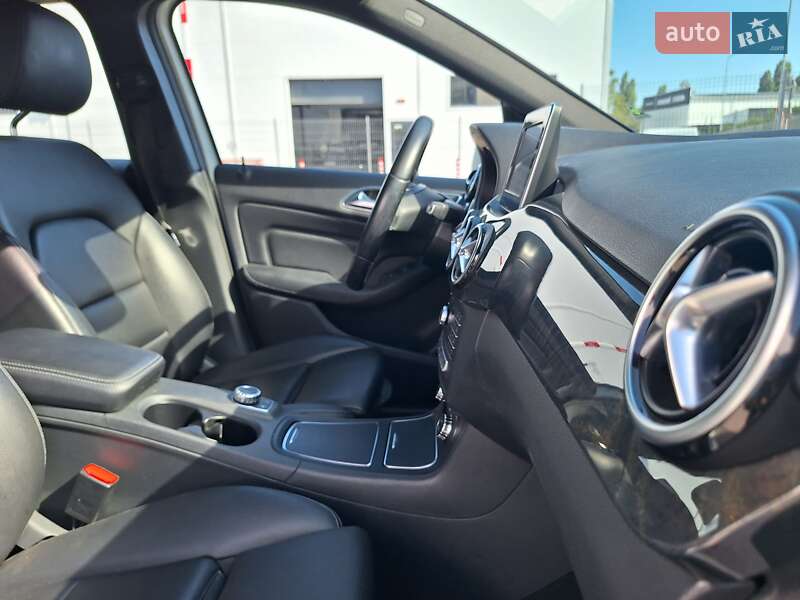 Хэтчбек Mercedes-Benz B-Class 2017 в Одессе