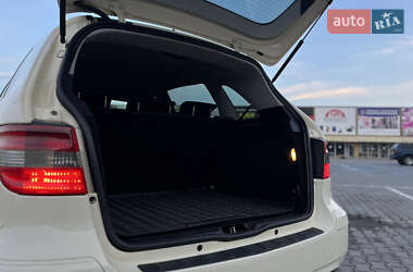 Хэтчбек Mercedes-Benz B-Class 2011 в 