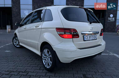 Хэтчбек Mercedes-Benz B-Class 2011 в 