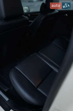 Хэтчбек Mercedes-Benz B-Class 2011 в 