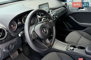 Хэтчбек Mercedes-Benz B-Class 2015 в 