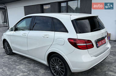 Хэтчбек Mercedes-Benz B-Class 2015 в 