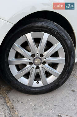 Хэтчбек Mercedes-Benz B-Class 2013 в 