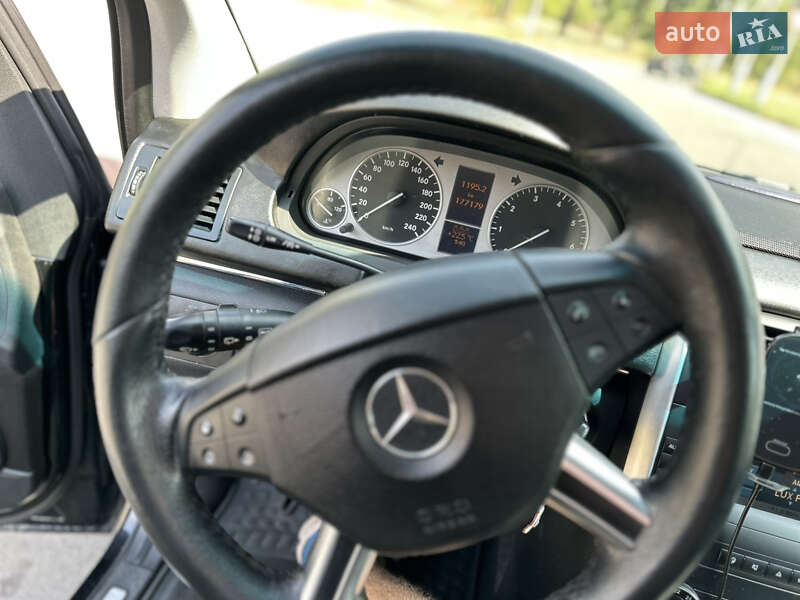 Хетчбек Mercedes-Benz B-Class 2005 в Кривому Розі фото 14 Хетчбек Mercedes-Benz B-Class 2005 в Кривому Розі