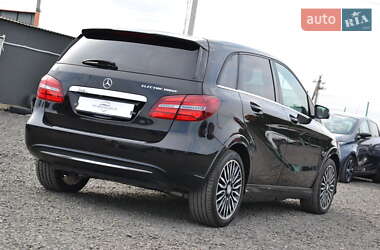 Хэтчбек Mercedes-Benz B-Class 2015 в 