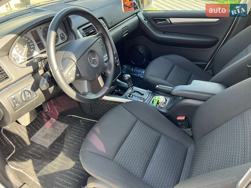 Хэтчбек Mercedes-Benz B-Class 2010 в Одессе фото 13 Хэтчбек Mercedes-Benz B-Class 2010 в Одессе