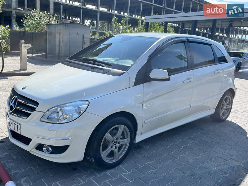 Хэтчбек Mercedes-Benz B-Class 2011 в Львове