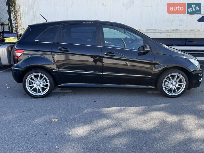 Хэтчбек Mercedes-Benz B-Class 2010 в Киеве