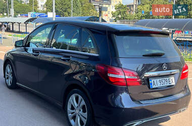 Хэтчбек Mercedes-Benz B-Class 2015 в 