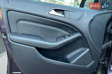 Хэтчбек Mercedes-Benz B-Class 2015 в 